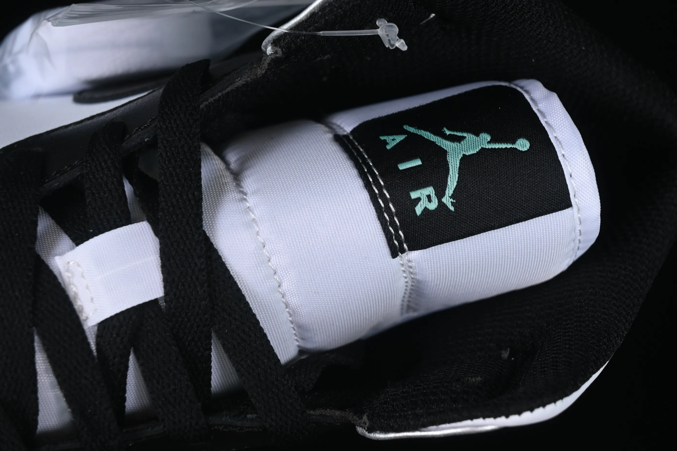 All categories Air Jordan Jordan series basketball shoes Air Jordan 1 Mid Air Jordan 1 Mid AJ1 Joe 1 black and white silver mid-top cultural and casual sneakers DQ8423-103